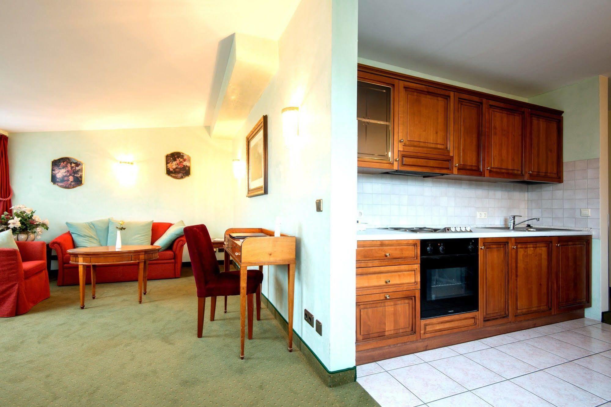 Am Luisenplatz Hotel 4*